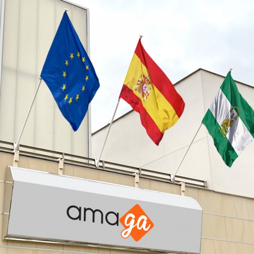 kit triple con bandera de España, bandera de Europa y bandera de Andalucía.
